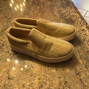 Women’s Soda Shoes